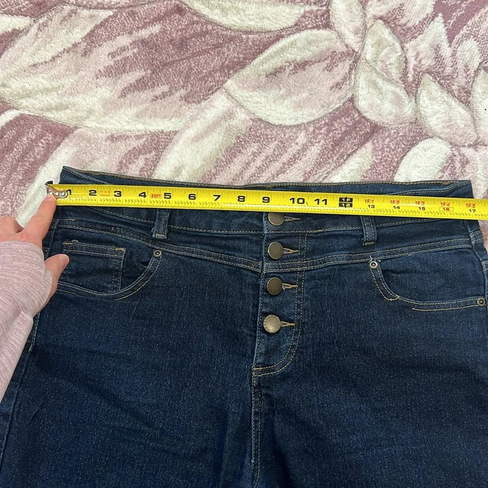 Modcloth Karaoke Songstress High Waisted Shorts - Picture 7 of 10